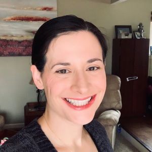 Meet your Posher, Sara